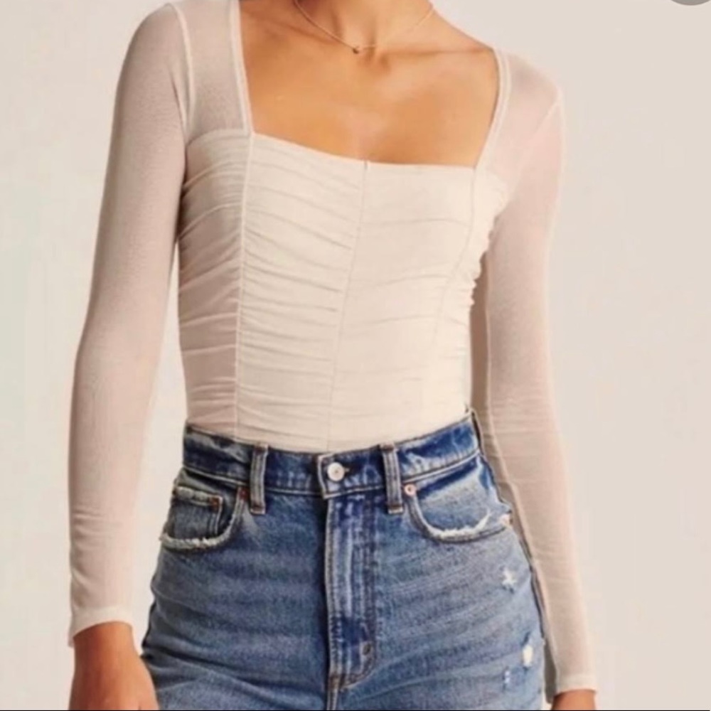 Cute white body suite from Abercrombie size XS, great condition